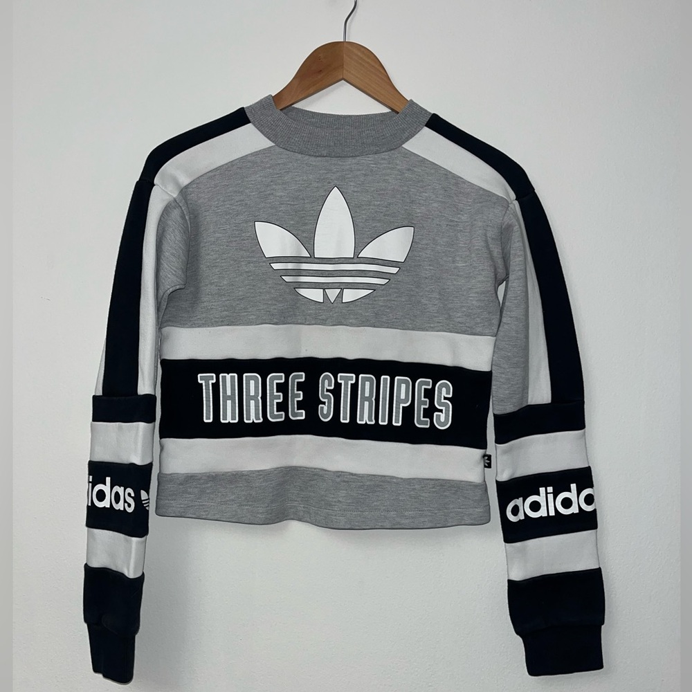 Adidas Three Stripes  Crewneck Size XS